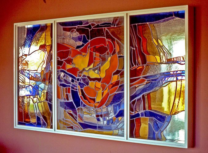 Besides the ever-shifting imagery in 